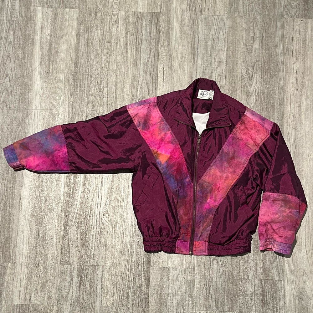 Vintage Beyond Performance metallic maroon windbreaker - Picture 3 of 17